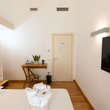 Lungomare & Bed & Breakfast 4*