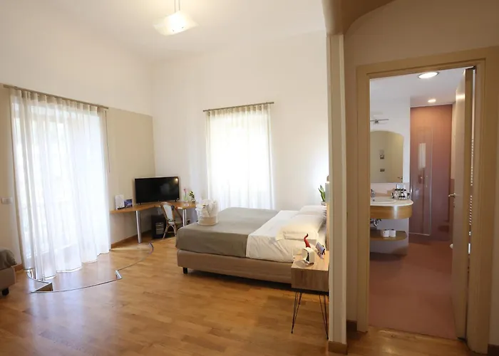 Lungomare & 4* Napoli