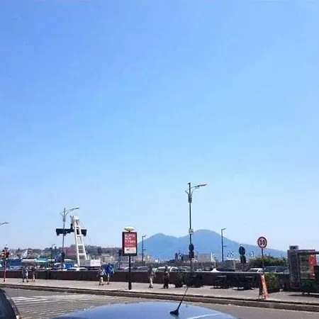 Lungomare & לינה וארוחת בוקר 4*